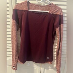 Oiselle size 4 shirt